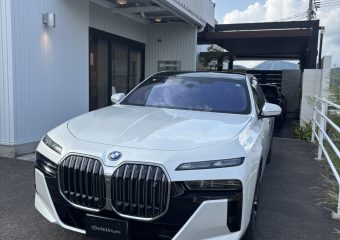 展示車情報　BMW i7e50