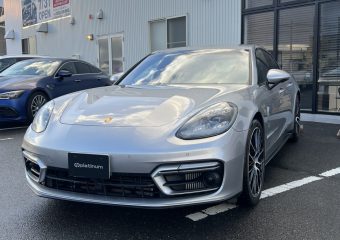 中古車展示車情報　ポルシェ パナメーラGTS 2020年式