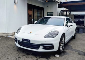 中古車展示車情報　ポルシェ　パナメーラ